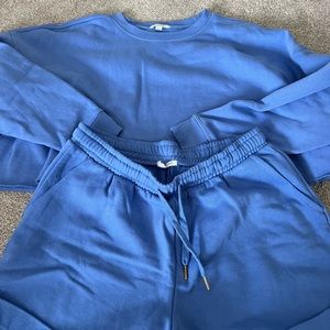 WE WORE WHAT BLUE SWEAT SHORTS / CROPPED HOODIE 💙🩵